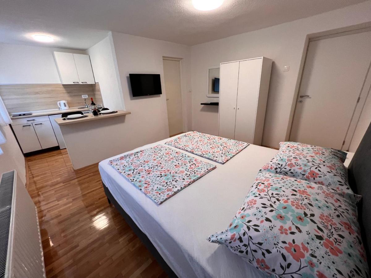 Guest House Kiwi Mostar Exterior photo